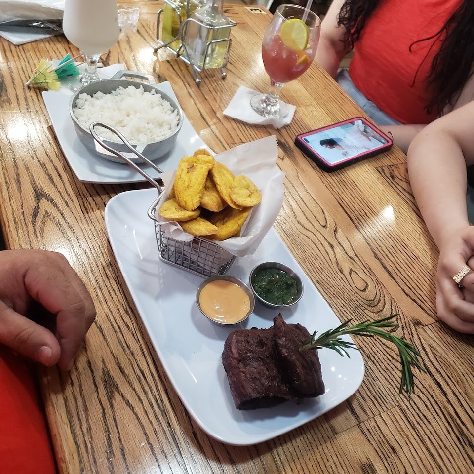 Churrasco Con Tostones