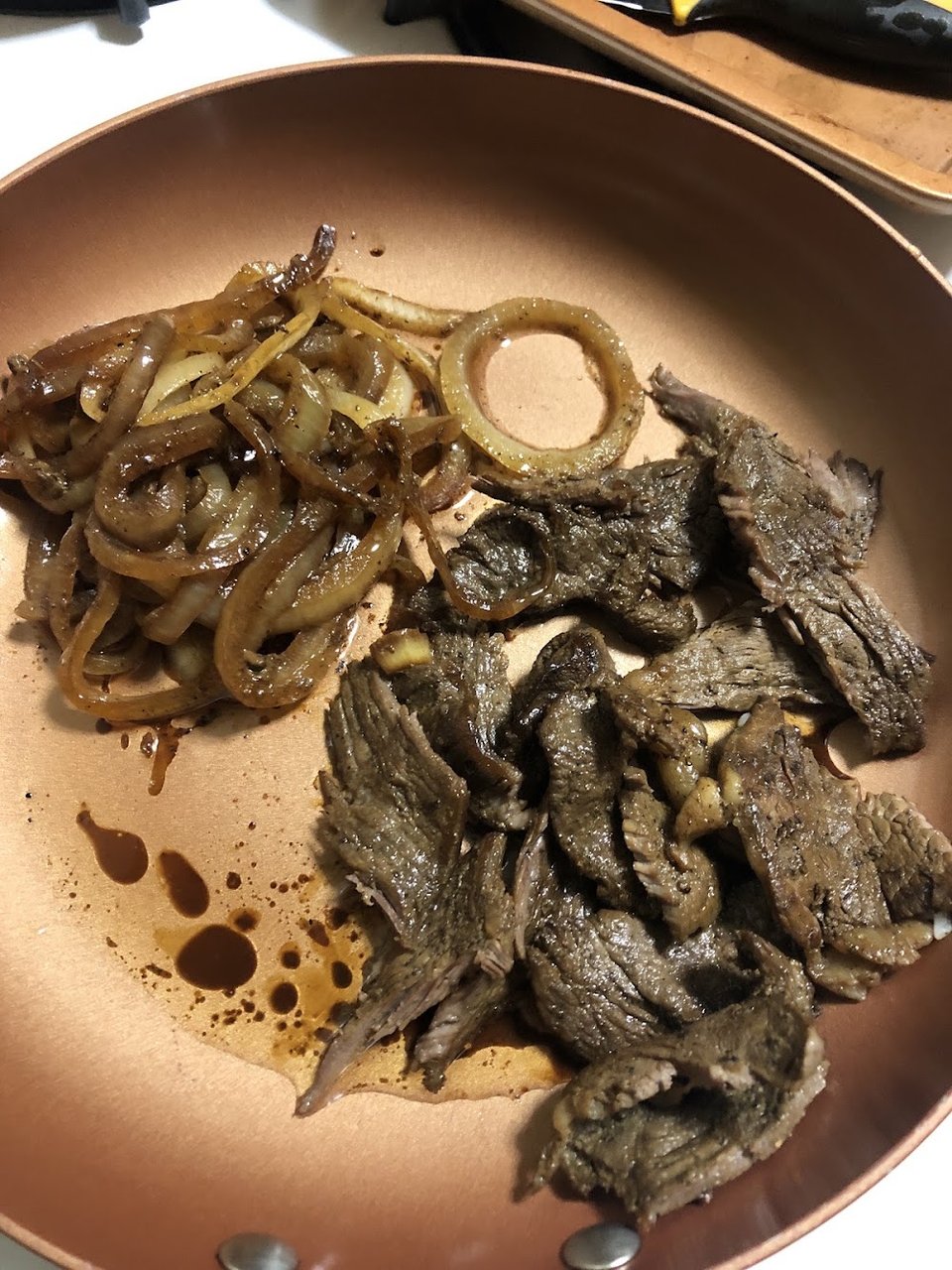 Bistec Encebollado